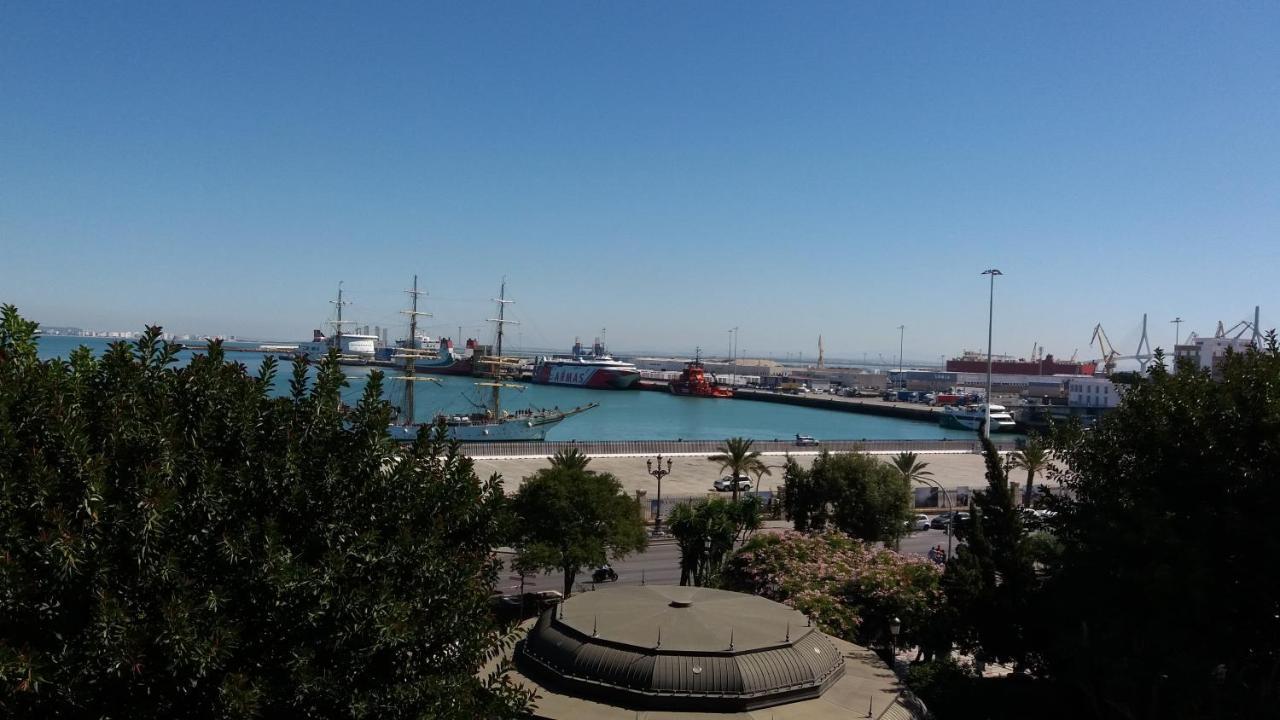 Apartamento Puerta Al Mar Cádiz Kültér fotó